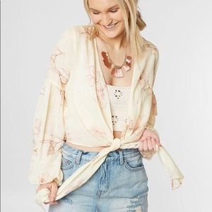 Never worn junior’s crop top